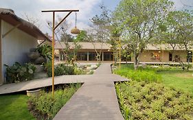 รีคอล อีส้าน อีสาน คอนเซ็ปท์ แอท เขาใหญ่